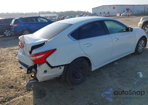 2017 Nissan Altima 2.5 z USA, uszkodzony, nr VIN 1N4AL3AP4HC159564